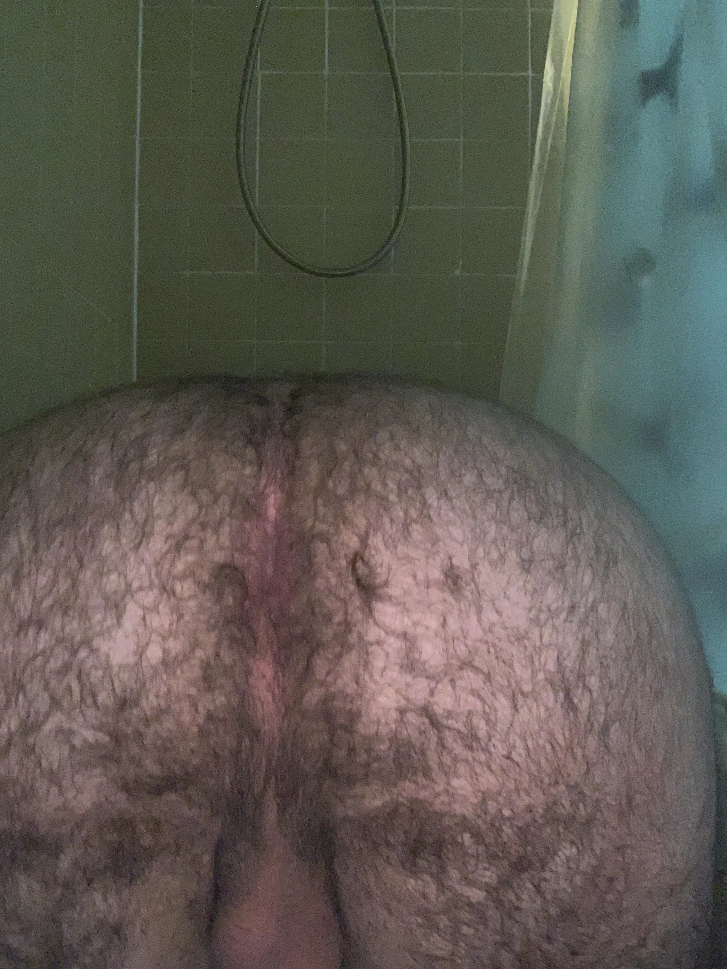 who wanna fuck me in the shower? snap: monkeymasn1234