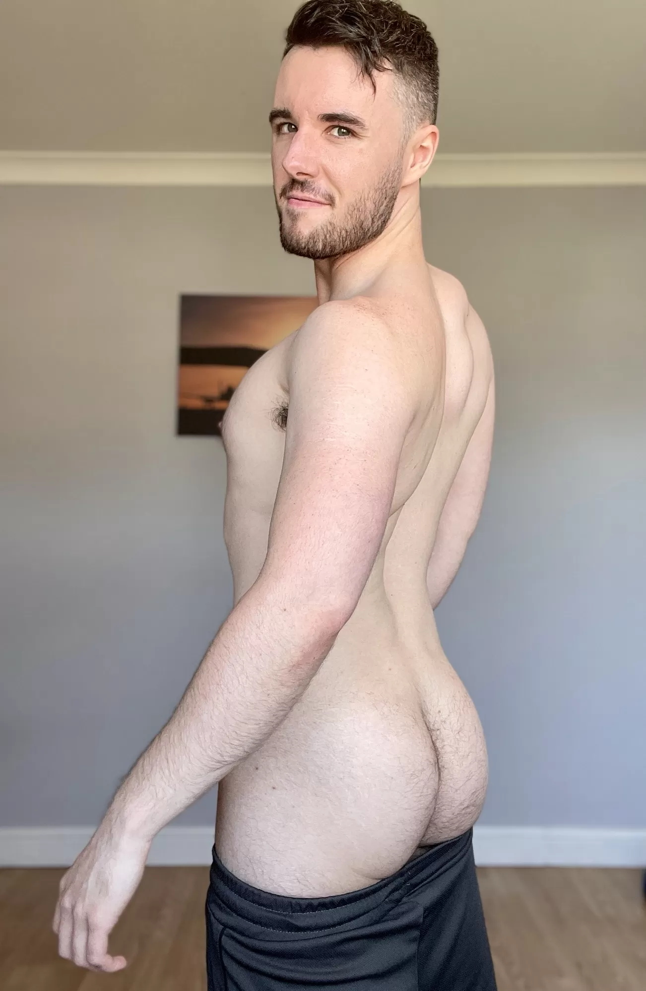 Who wants to breed my muscle ass?