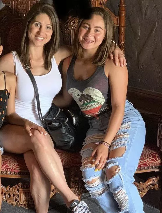 Who wants to talk about fucking this mom && daughter I got pics