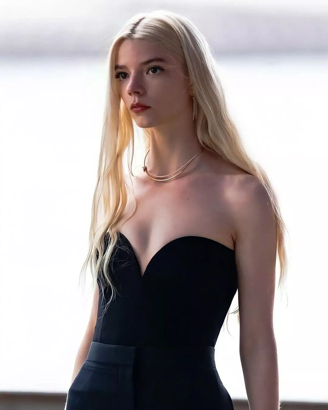 Who wants to watch me cum for Anya Taylor Joy