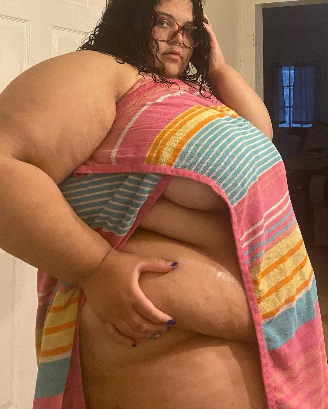 Who will buy me food am fucking hungry 😢😢 Kik anabella680