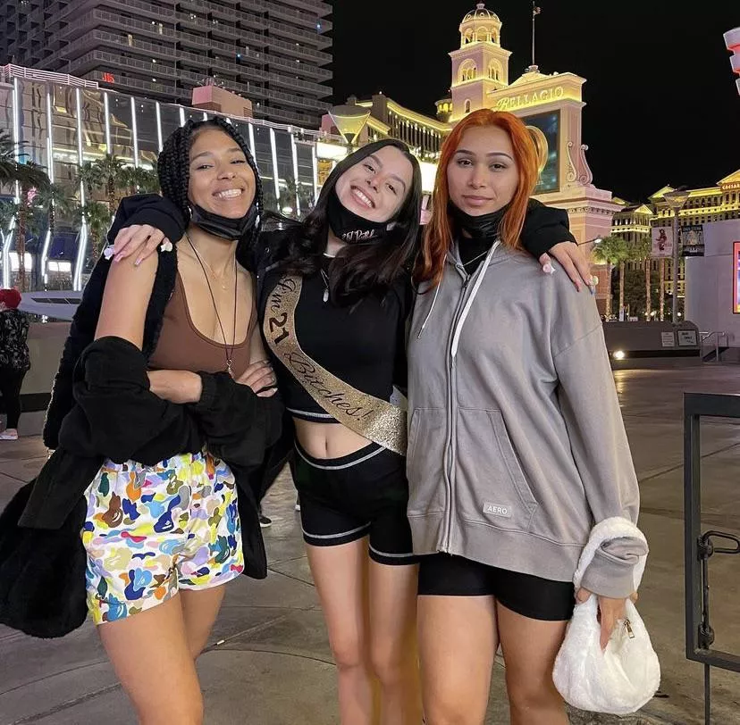 Who you smashing in vegas [3]