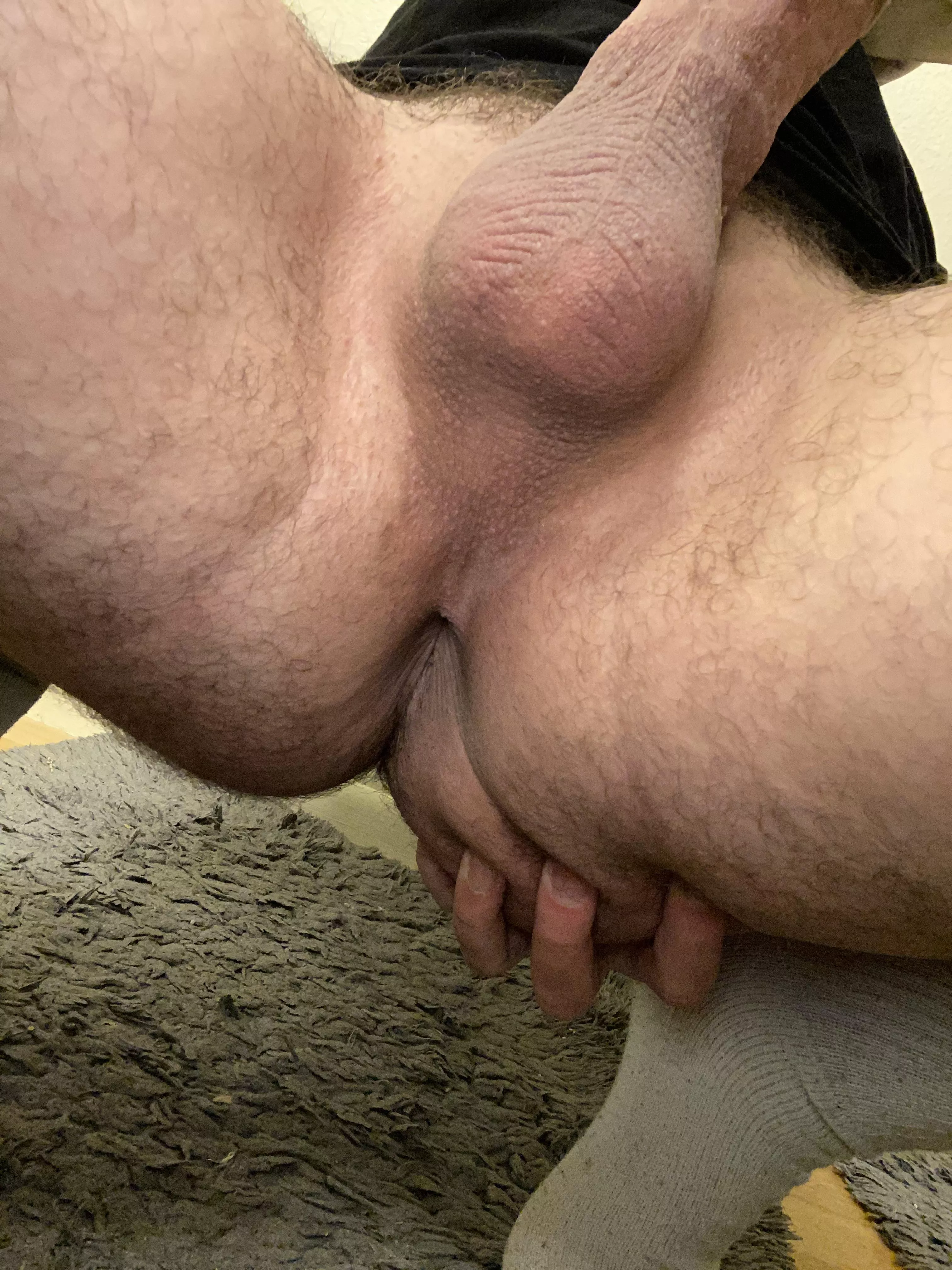 Who’s gonna stuff my hole?