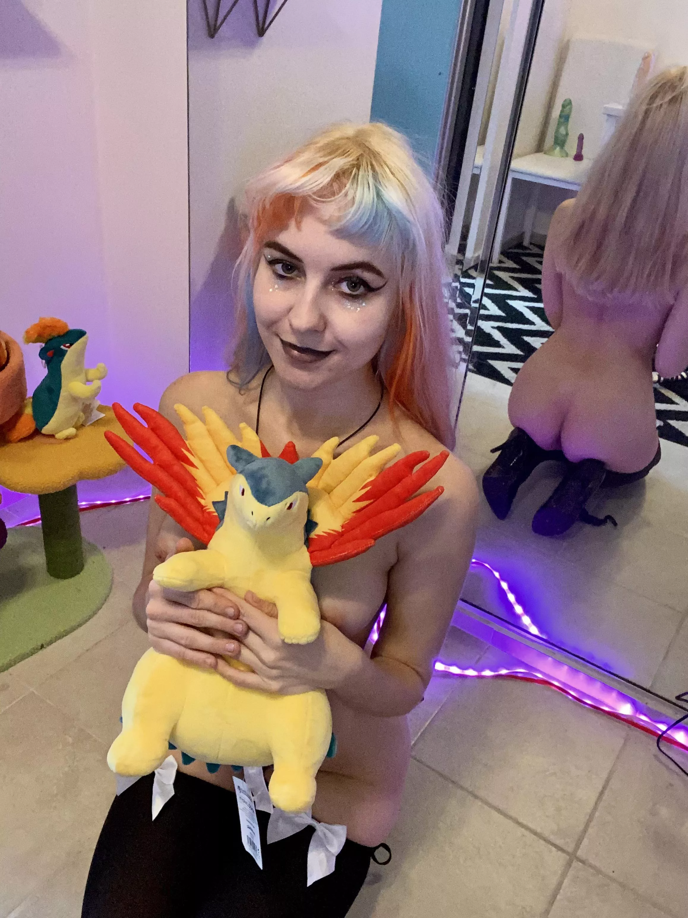 who’s hotter me or my [F]ire pokemon? ❤️‍🔥