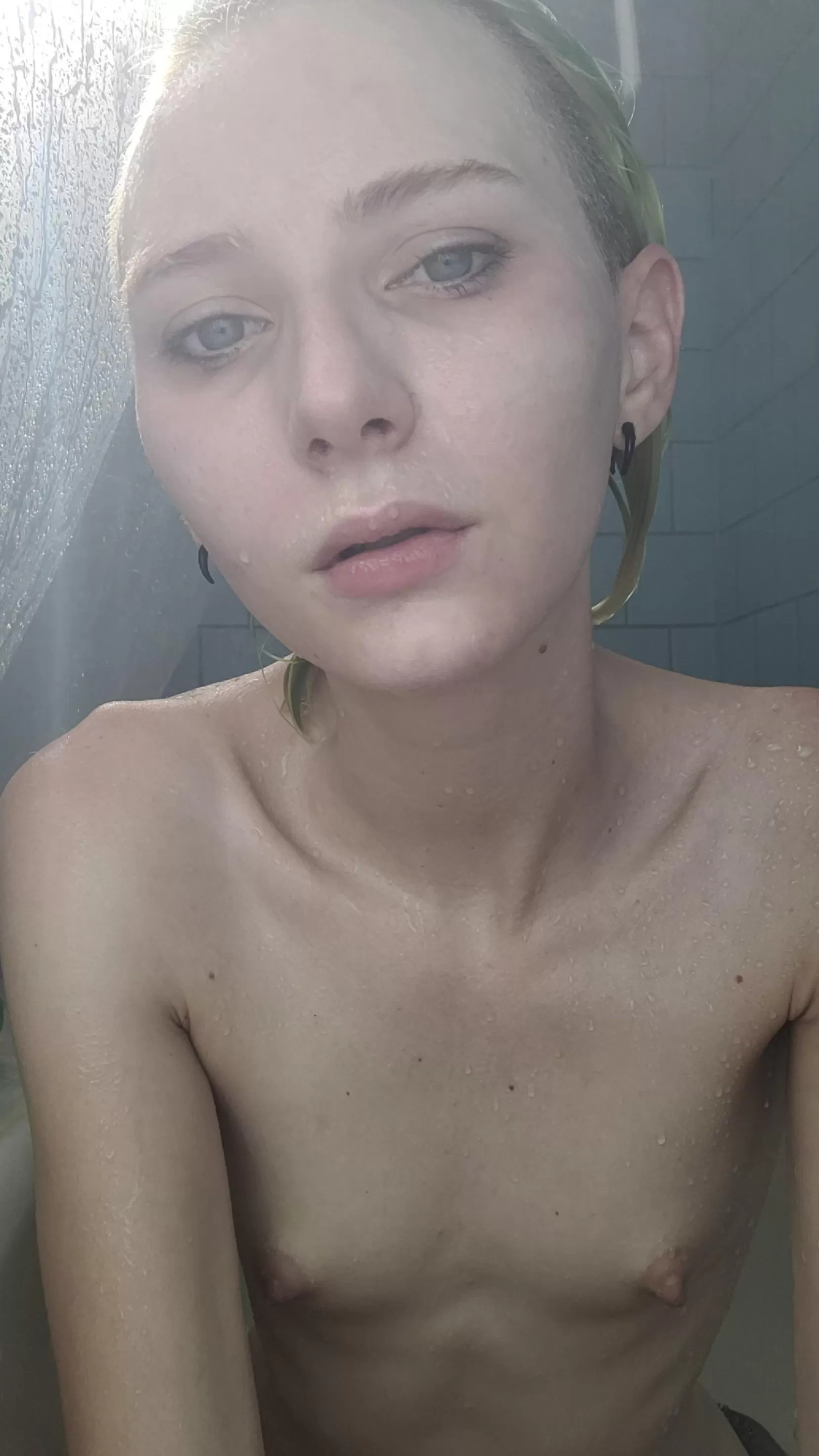 Will you help me wash my body? I could use an extra hand. 😜[26f]