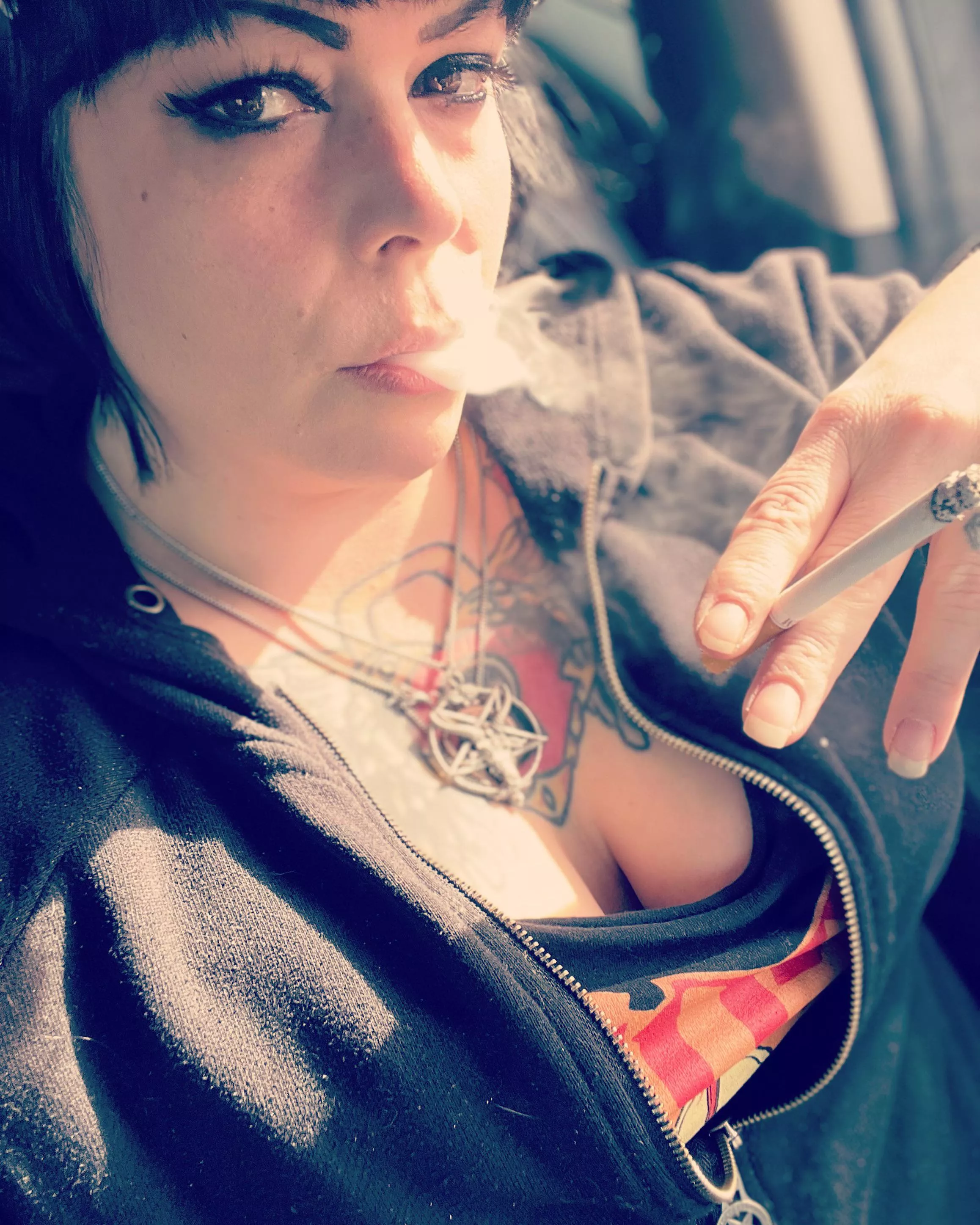 Wish it was Friday already…💋🚬🔥