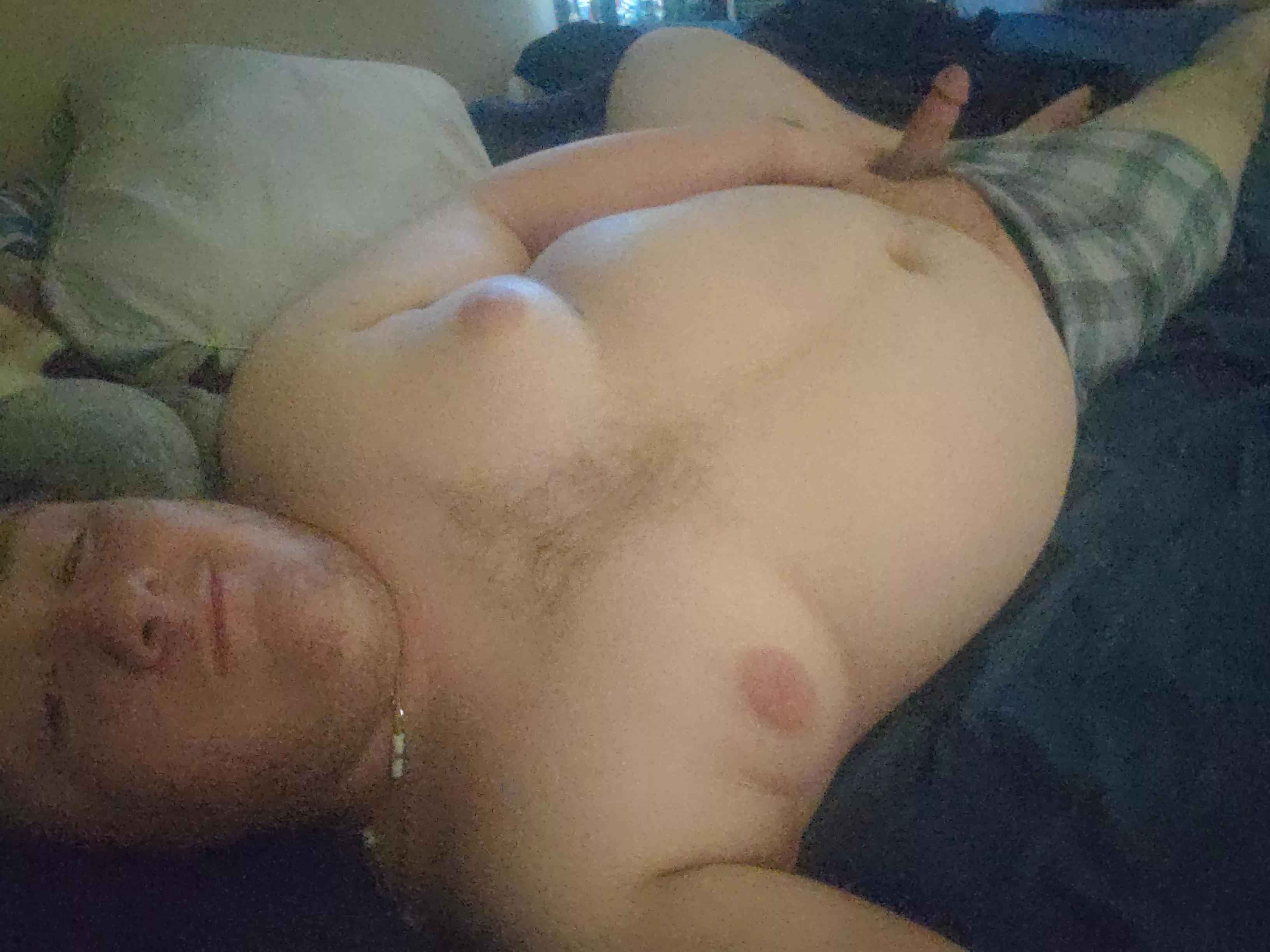 Woke up like this. Wish i could have someone in bed with me 😏