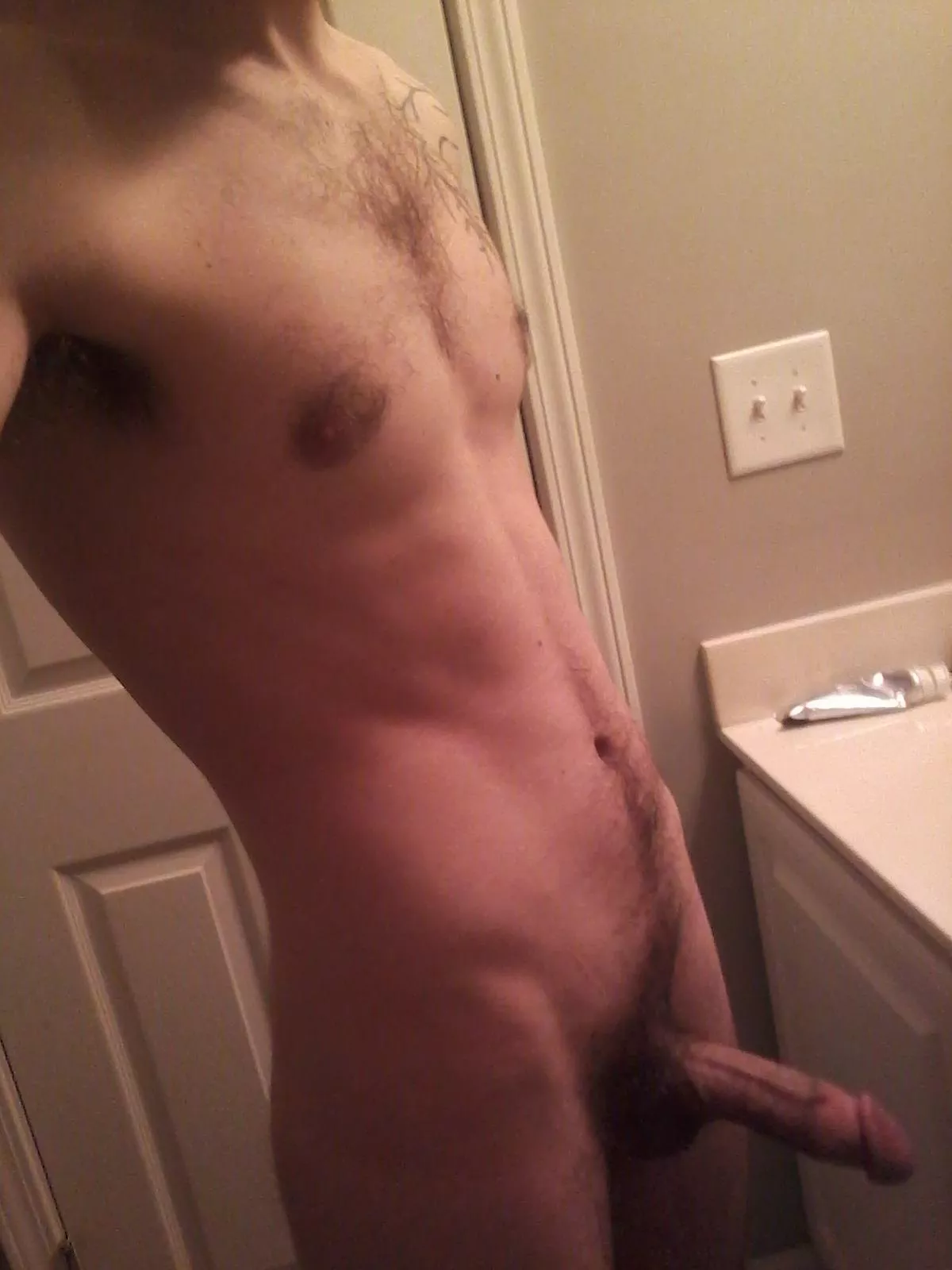 Would any cake be interested in a guy like me? More pics on profile