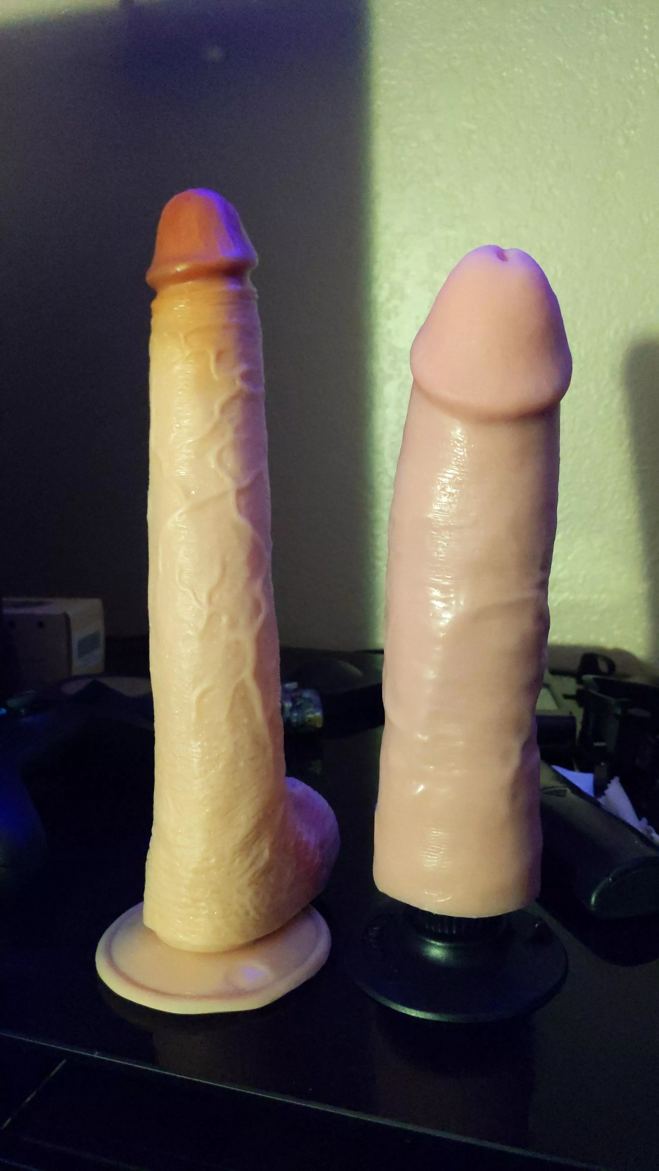 Would the Dildo on my right be the next size up in terms of thickness?