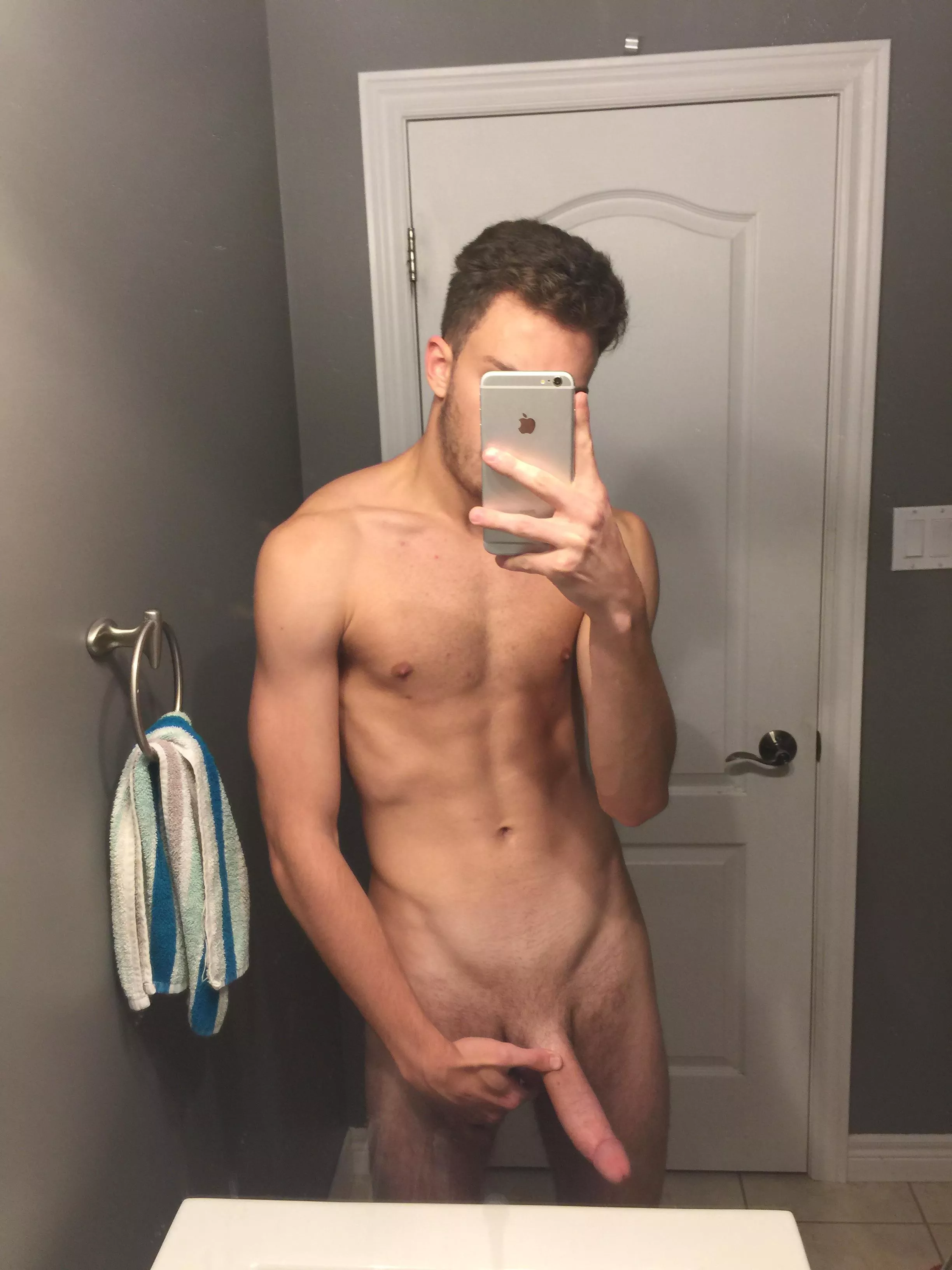 Would u bend over in front of my cock ?