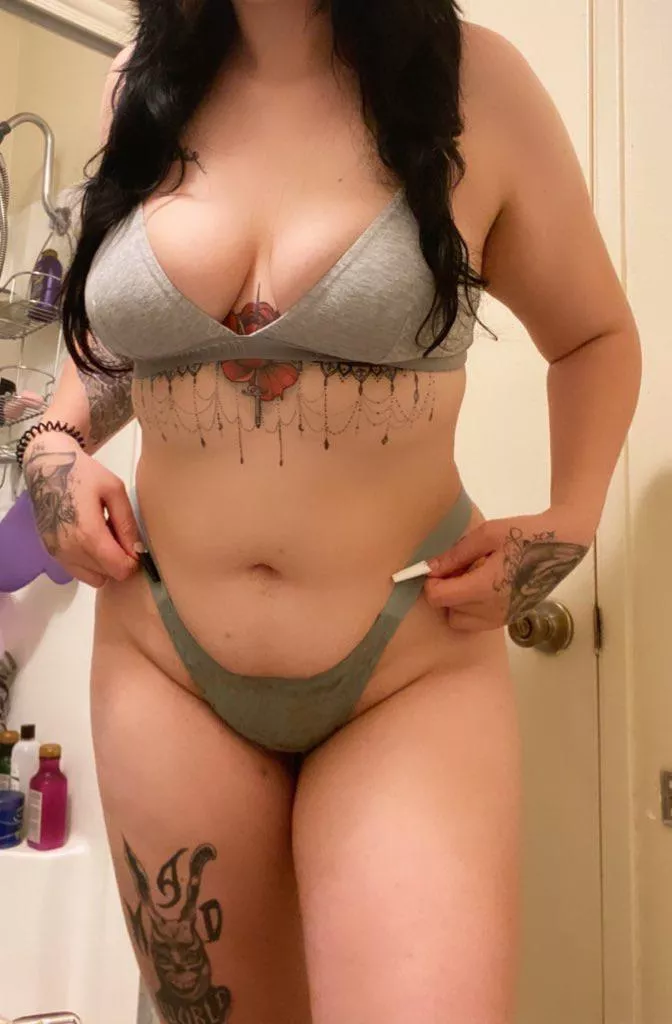 would you fuck my fat pussy ?