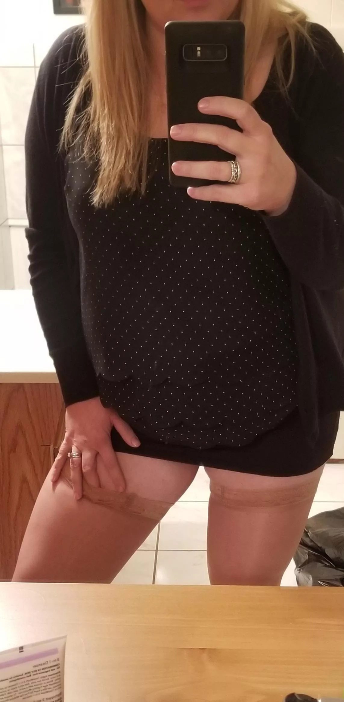 Would you fuck this milf ?