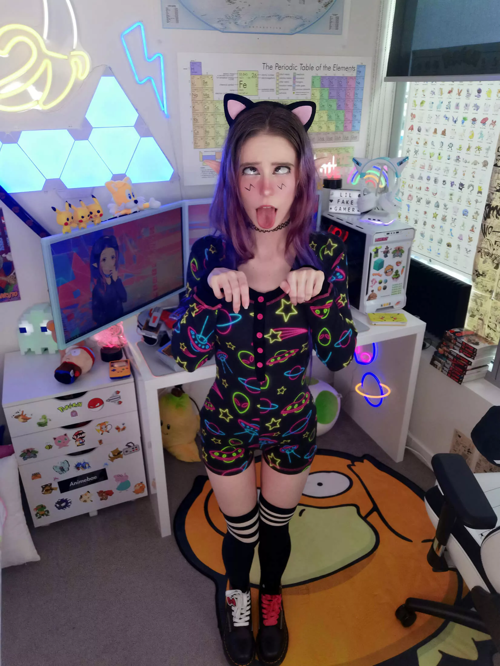 would you help this cat girl get some milk 😋❤️