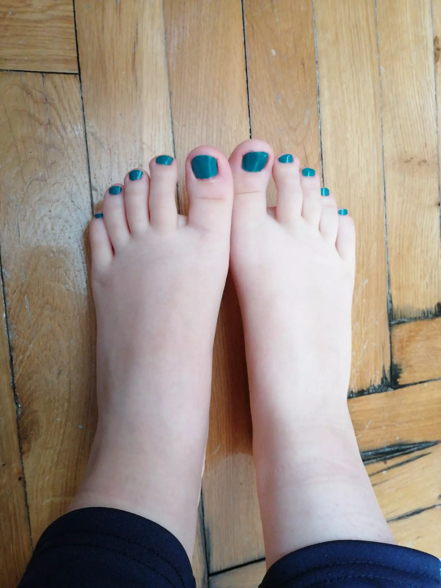 Would you like to cum on my feet?