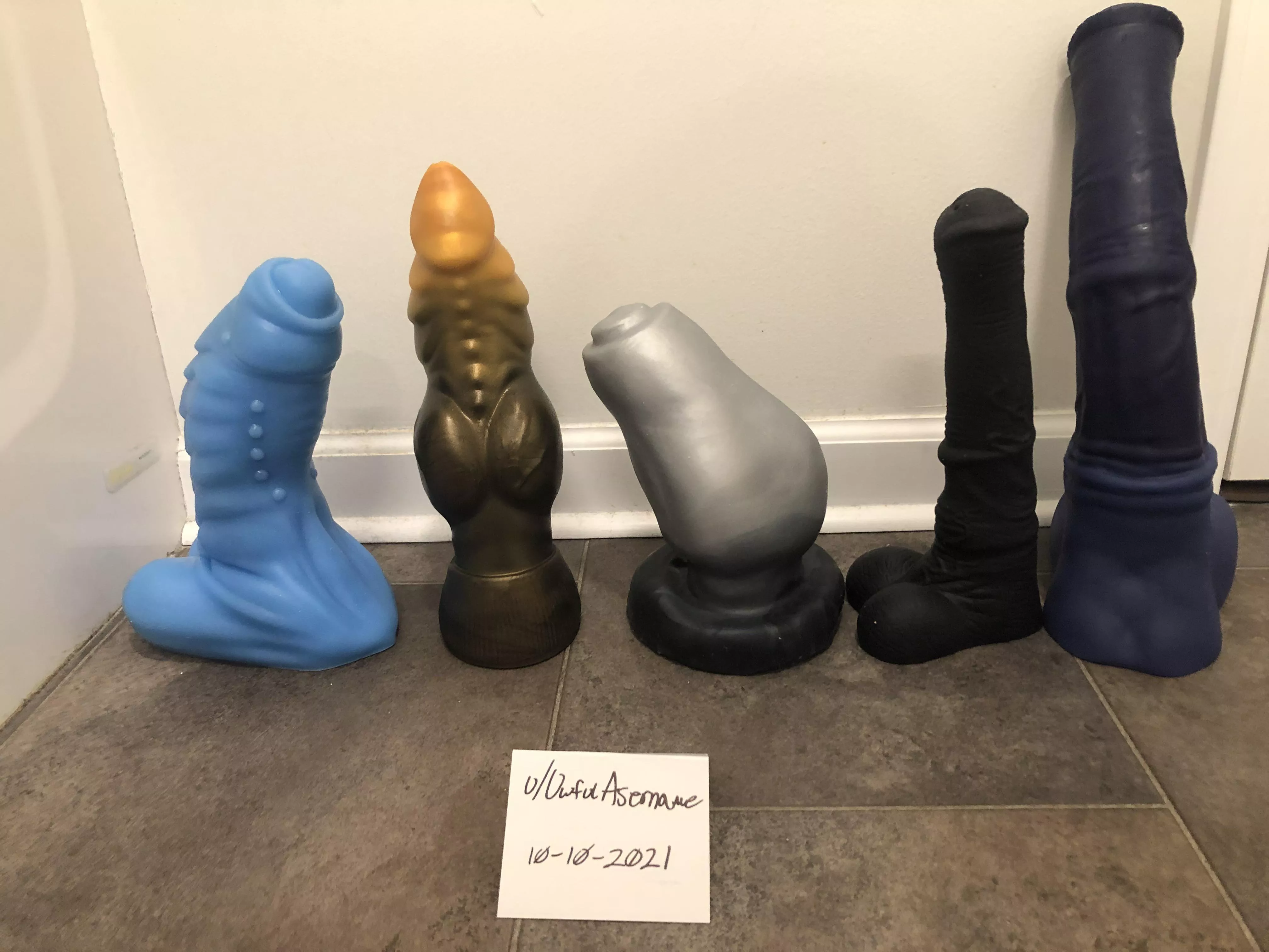 [WTS] Huge Toys L/XL/XXL