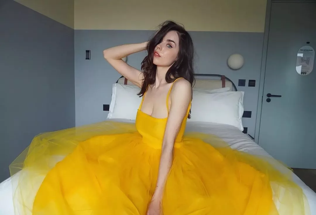 Yellow dress