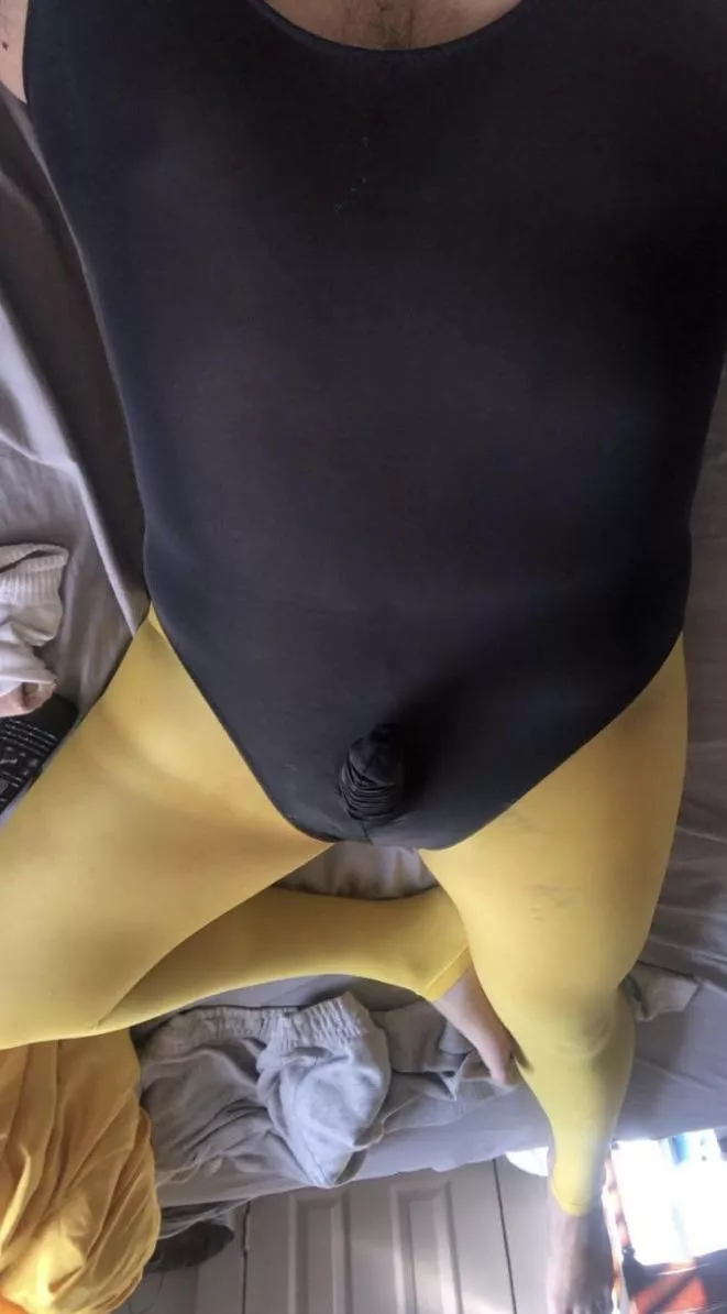 yellow tights and sheathed leotard. Hows it look?