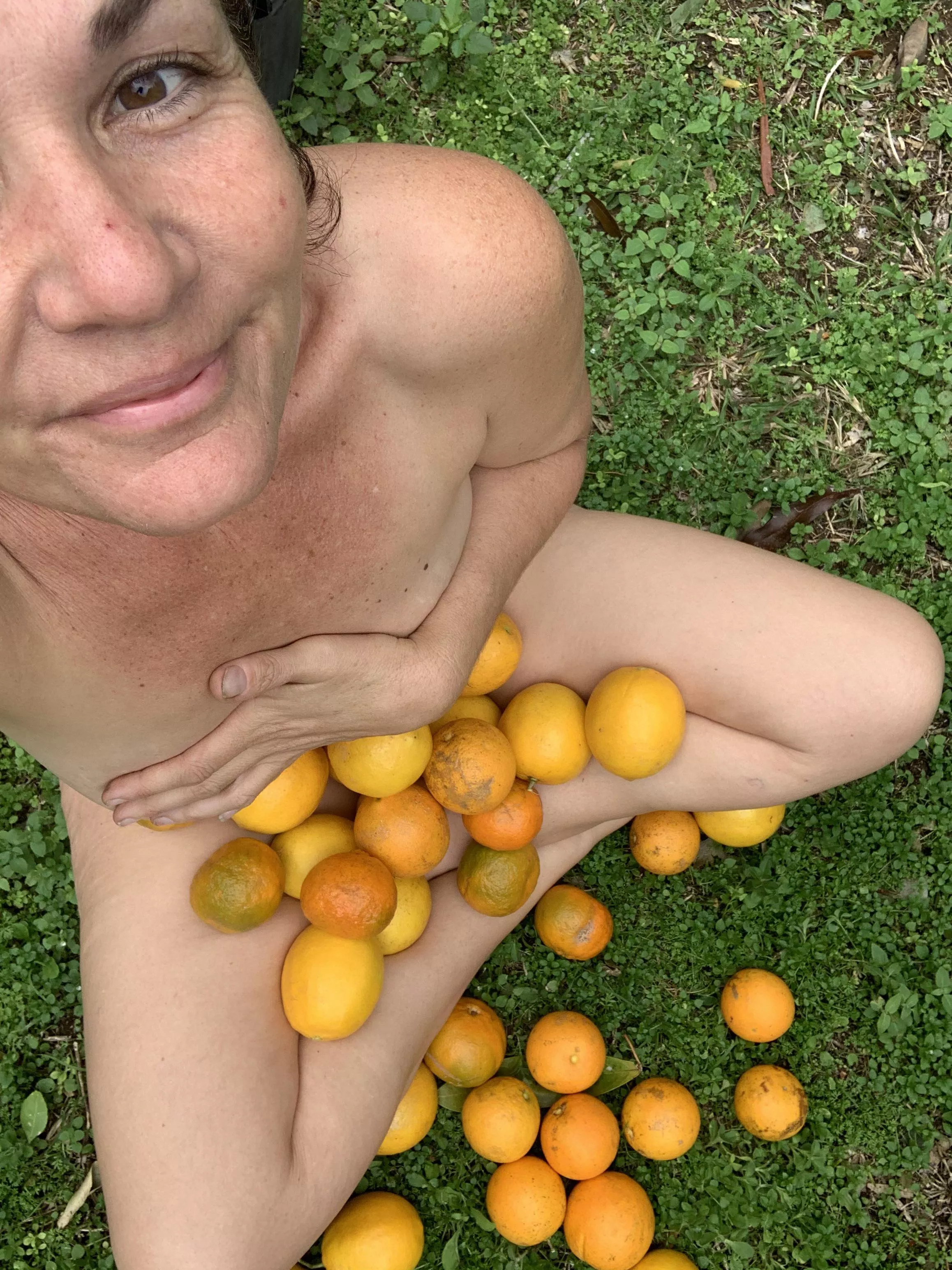 Yep Iâ€™m supposedly a gilf but also a farmer of oranges!