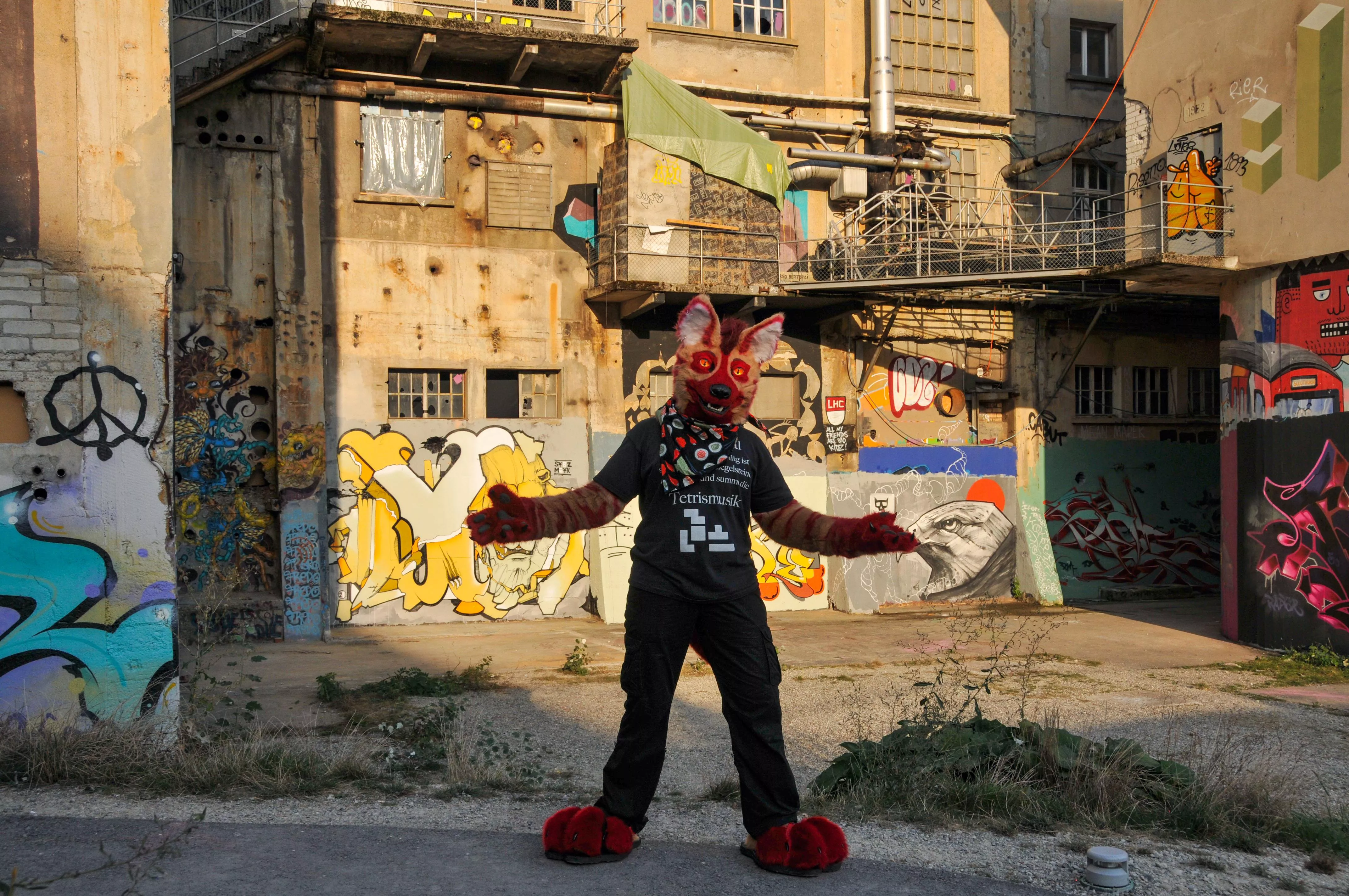 Yo, wanna go explore this abandoned factory with me?!ðŸ”¥