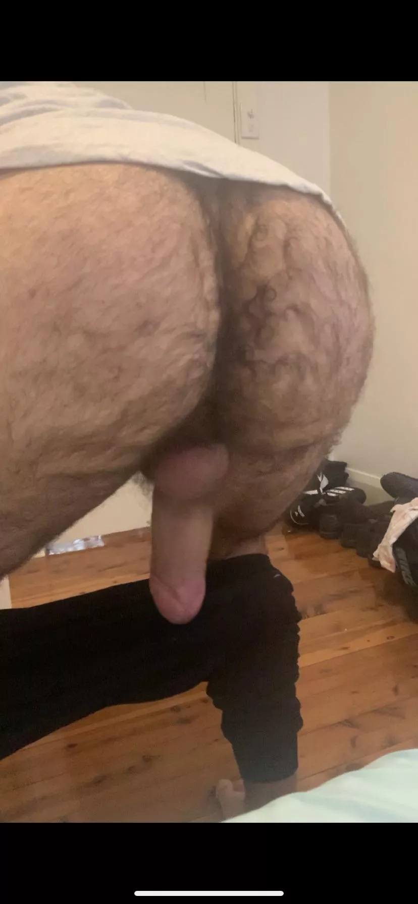 You like a hairy booty?