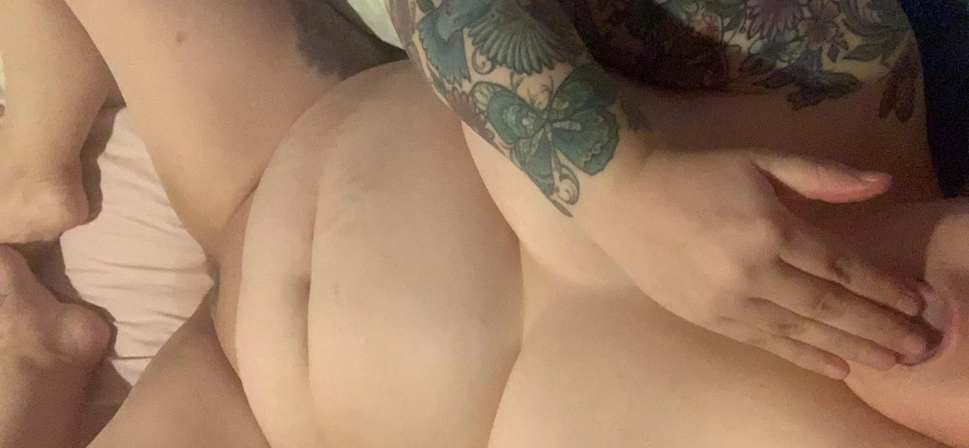 You wanna have a taste of my 42y old momma pussy juices ðŸ‘… ðŸ’¦ðŸ’¦ðŸ’¦