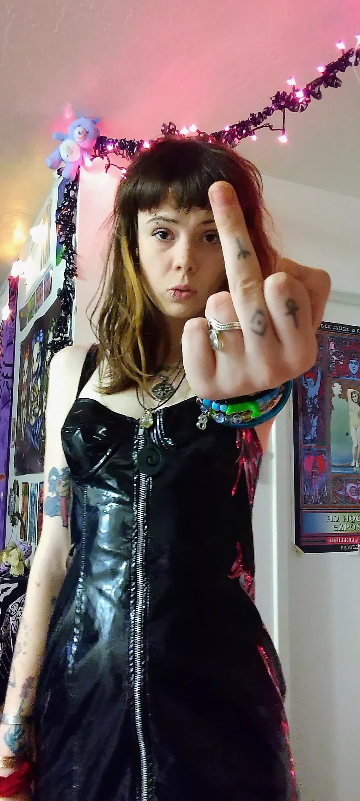 You wish you were good enough to fuck me but instead you're just a simp 🤣 well Wor$hip on, loser!! [Domme]