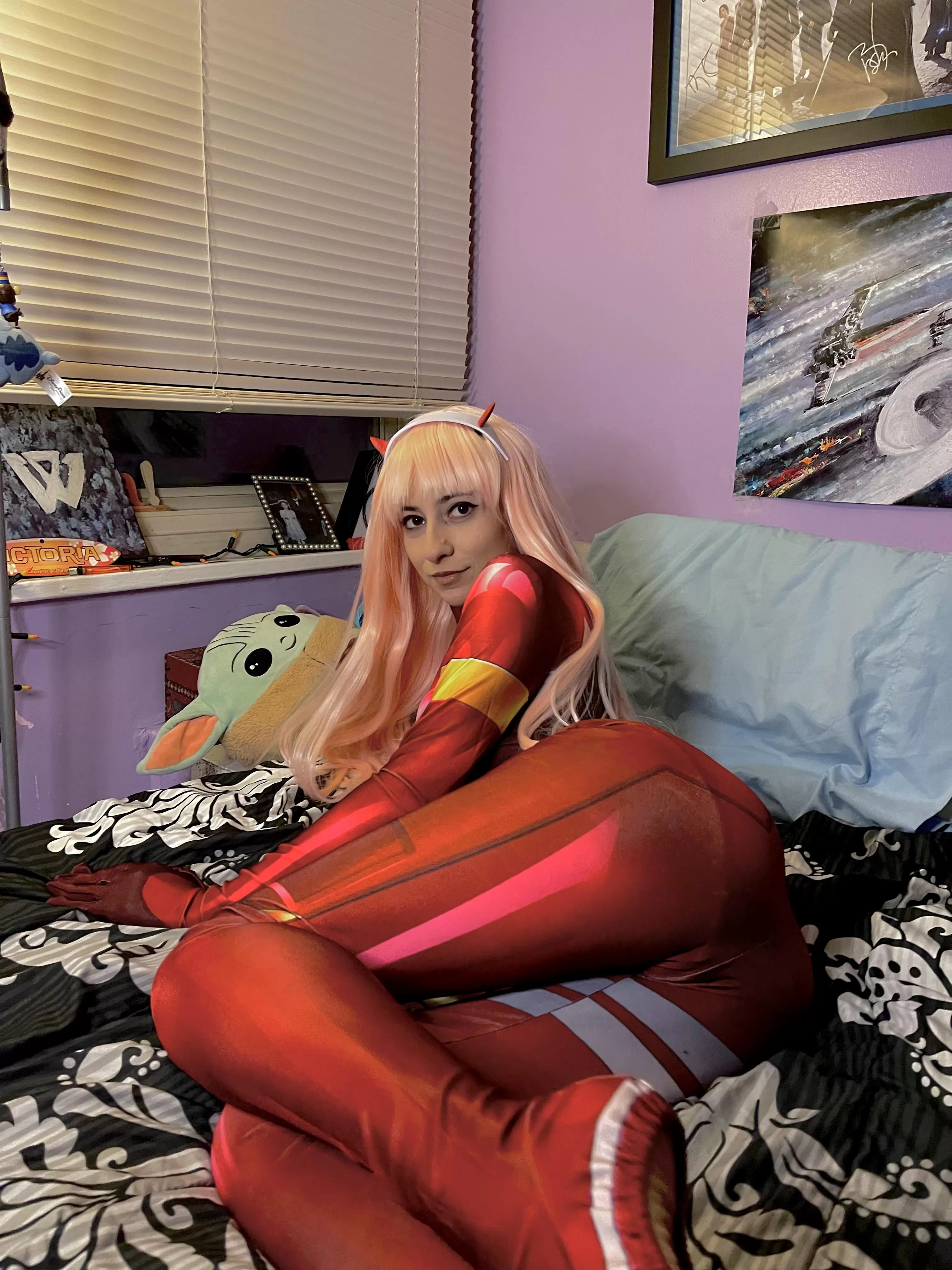 Zero two butt by cuutiebatuuie